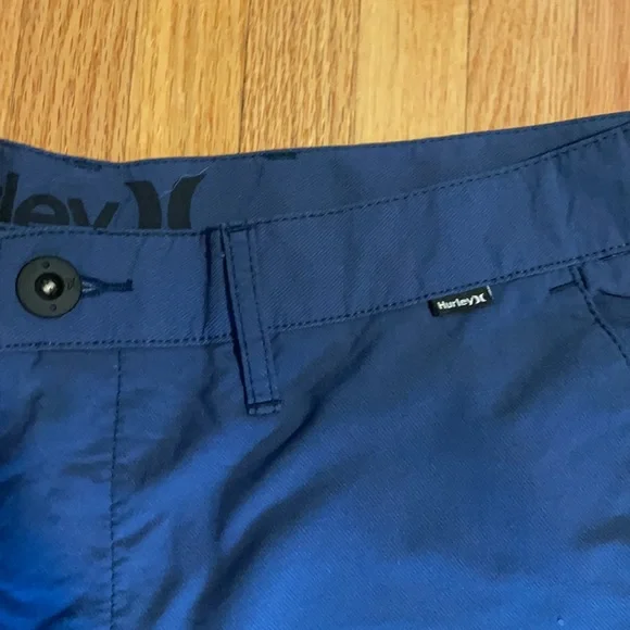 Hurley Shorts - Picture 2 of 3